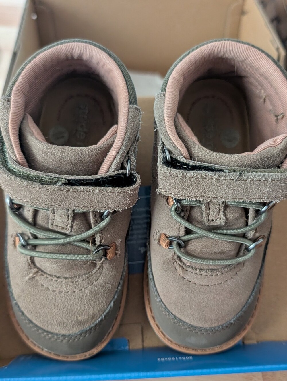 Stride Rite St Augustine Boot size 7.5M , Griege